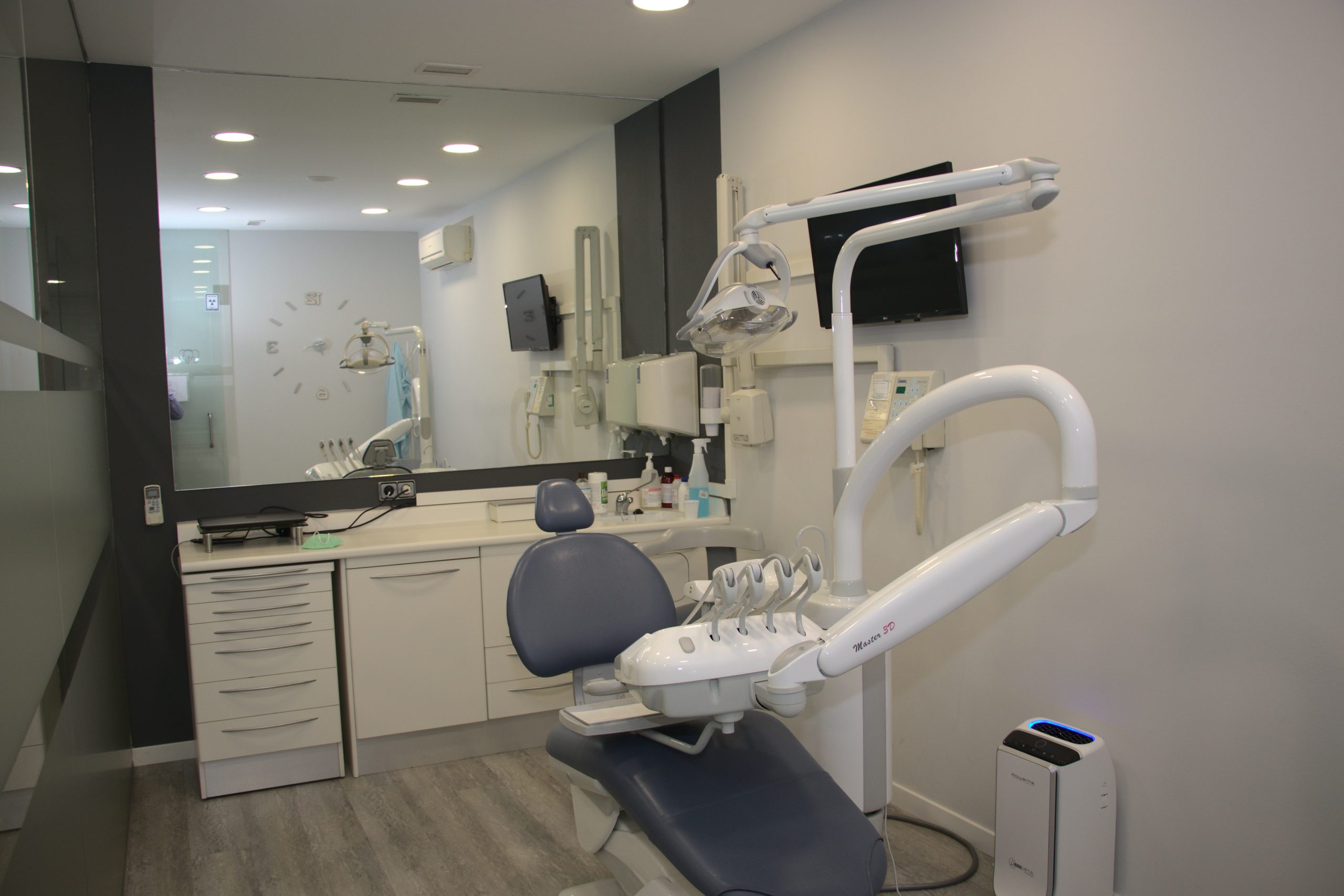 Síntomas de rechazo de un implante dental - Cml Odontólogos en A Coruña
